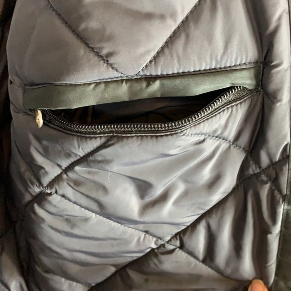 L.L.Bean ladies black Thinsulate hooded long sleeved winter jacket size Lg/XLg - Picture 12 of 12